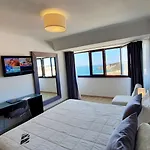 Miramar & Hotel