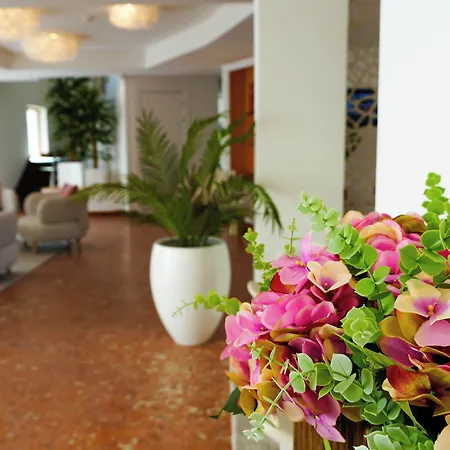 Miramar & Hotell 4*